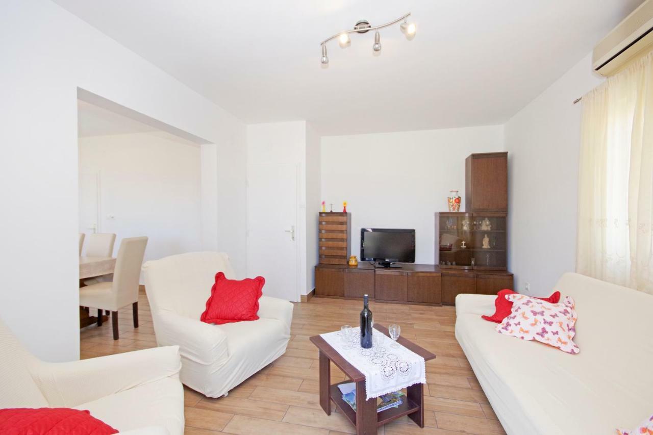Apartamento Kuca Za Odmor Toni Postira Exterior foto
