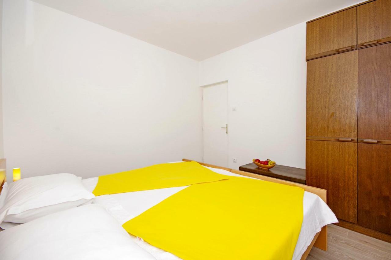 Apartamento Kuca Za Odmor Toni Postira Exterior foto