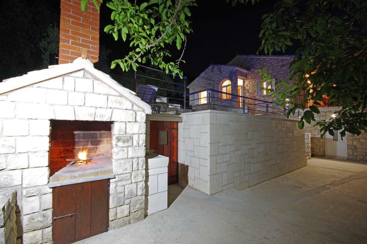 Apartamento Kuca Za Odmor Toni Postira Exterior foto