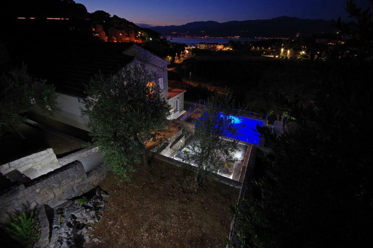 Apartamento Kuca Za Odmor Toni Postira Exterior foto